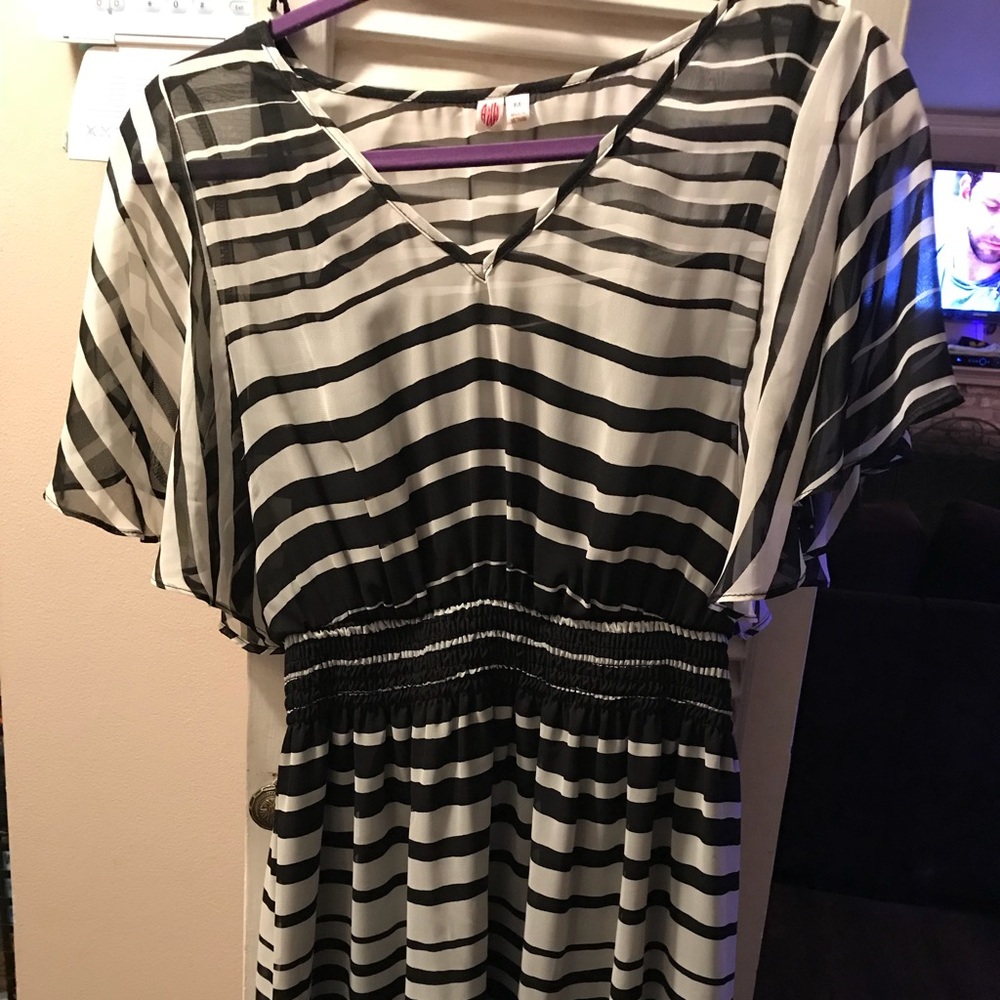 Black and white dress